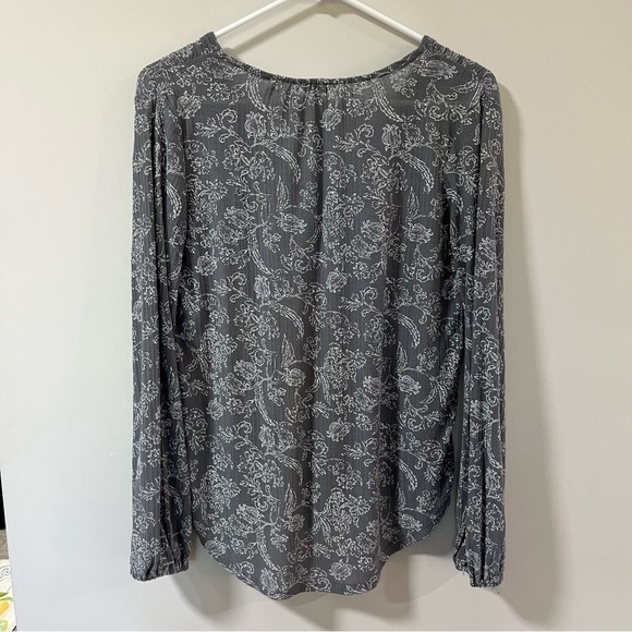 Lucky Brand XS Gray Printed Floers Elastic Sleeve V-Neck Women - Picture 7 of 16